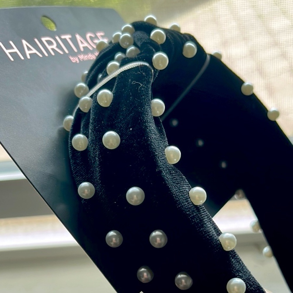 🛍️5️⃣ /💲2️⃣5️⃣🛍️ - Black Pearl Headband by Hairitage